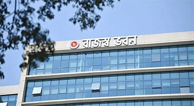 অস্থিরতা আর প্রশাসনিক জটিলতায় ধস রাজস্ব প্রবৃদ্ধিতে