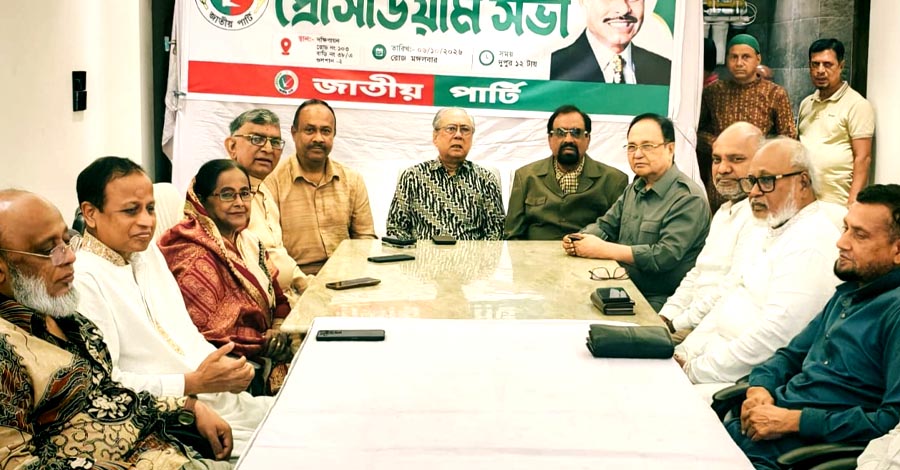 ‘অপরাধী যে দলেরই হোক, ছাড় নয়’—সরকারকে আনিসুল ইসলাম মাহমুদের বার্তা