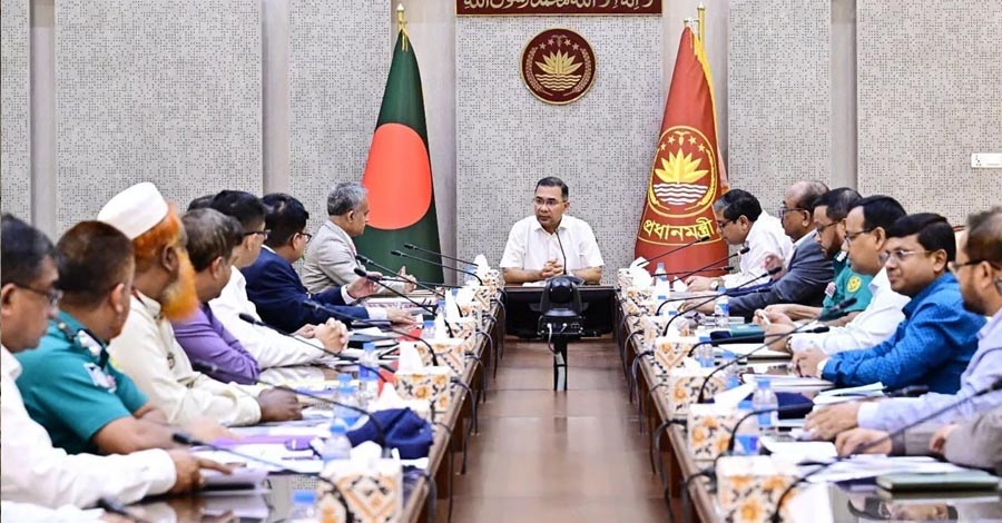 গণপরিবহনের বিশৃঙ্খলা বন্ধে প্রধানমন্ত্রীর কঠোর বৈঠক