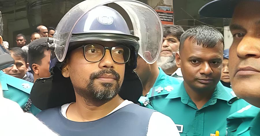 বিচার চলাকালে কাঠগড়ায় পলকের মন্তব্য, আদালতের কড়া সতর্কবার্তা