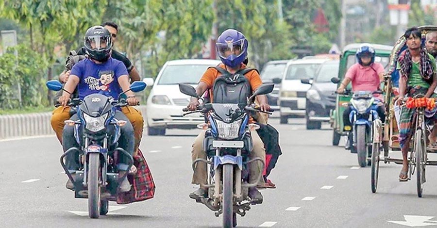 মোটরসাইকেলের সামনে নম্বরপ্লেট না থাকলে বিপদ, সময় বেঁধে দিল বিআরটিএ