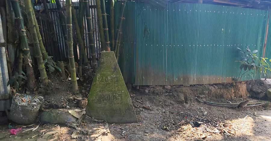 পালাচ্ছিল মাদক কারবারিরা, ধাওয়া করতে গিয়ে ভারতে ঢুকে আটক ২ পুলিশ