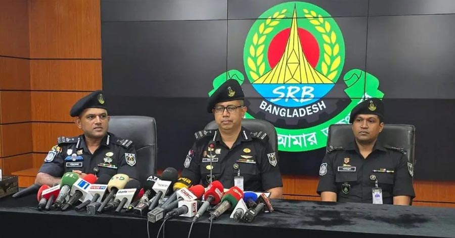ভোরেই ফাঁস নিয়োগ পরীক্ষার প্রশ্ন, চক্রে সরকারি ৫ কর্মচারীসহ গ্রেপ্তার ৭