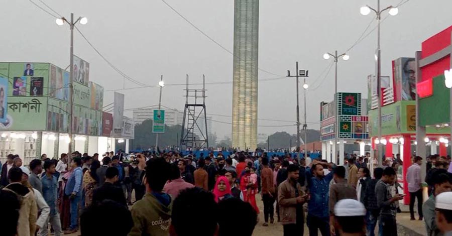 জানুয়ারিতে একুশের বইমেলা, ঐতিহ্য নিয়ে প্রশ্ন
