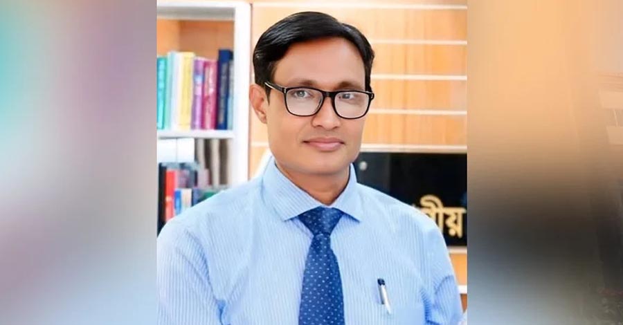 প্রধানমন্ত্রীর কাছে যাওয়ার চেষ্টা, রাজশাহীর বিভাগীয় কমিশনারকে প্রত্যাহার