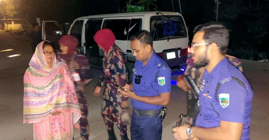 সোনামসজিদ সীমান্তে আটক যুব মহিলা লীগ নেত্রী