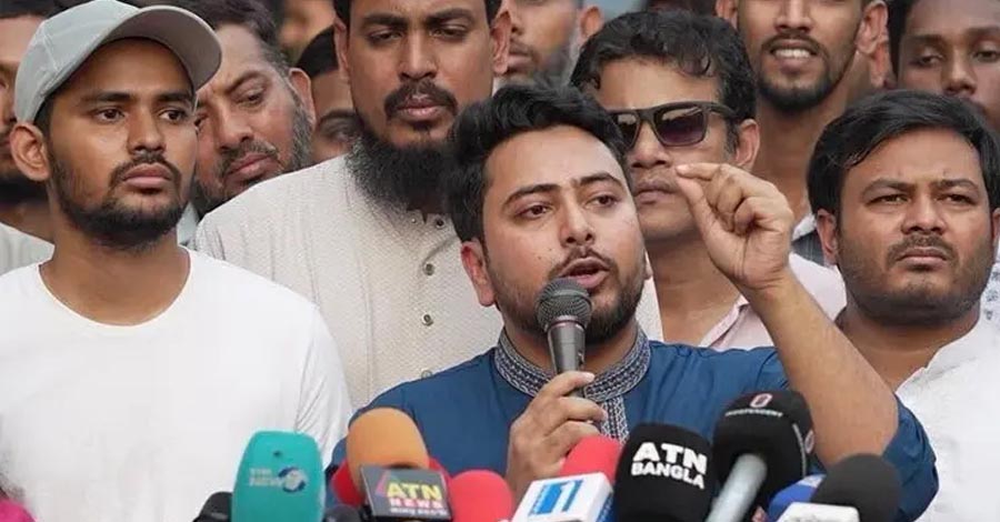 ‘পুরোনো সংবিধানের ধারাবাহিকতা থেকে বেরিয়ে আসুন’—সরকারকে নাহিদ